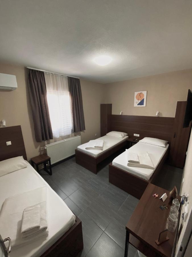 Hotel Djerdan Kraljevo Luaran gambar