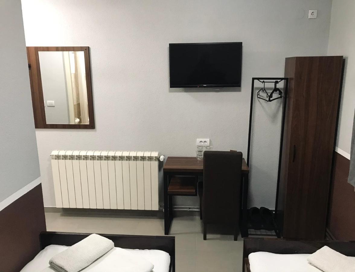 Hotel Djerdan Kraljevo Luaran gambar