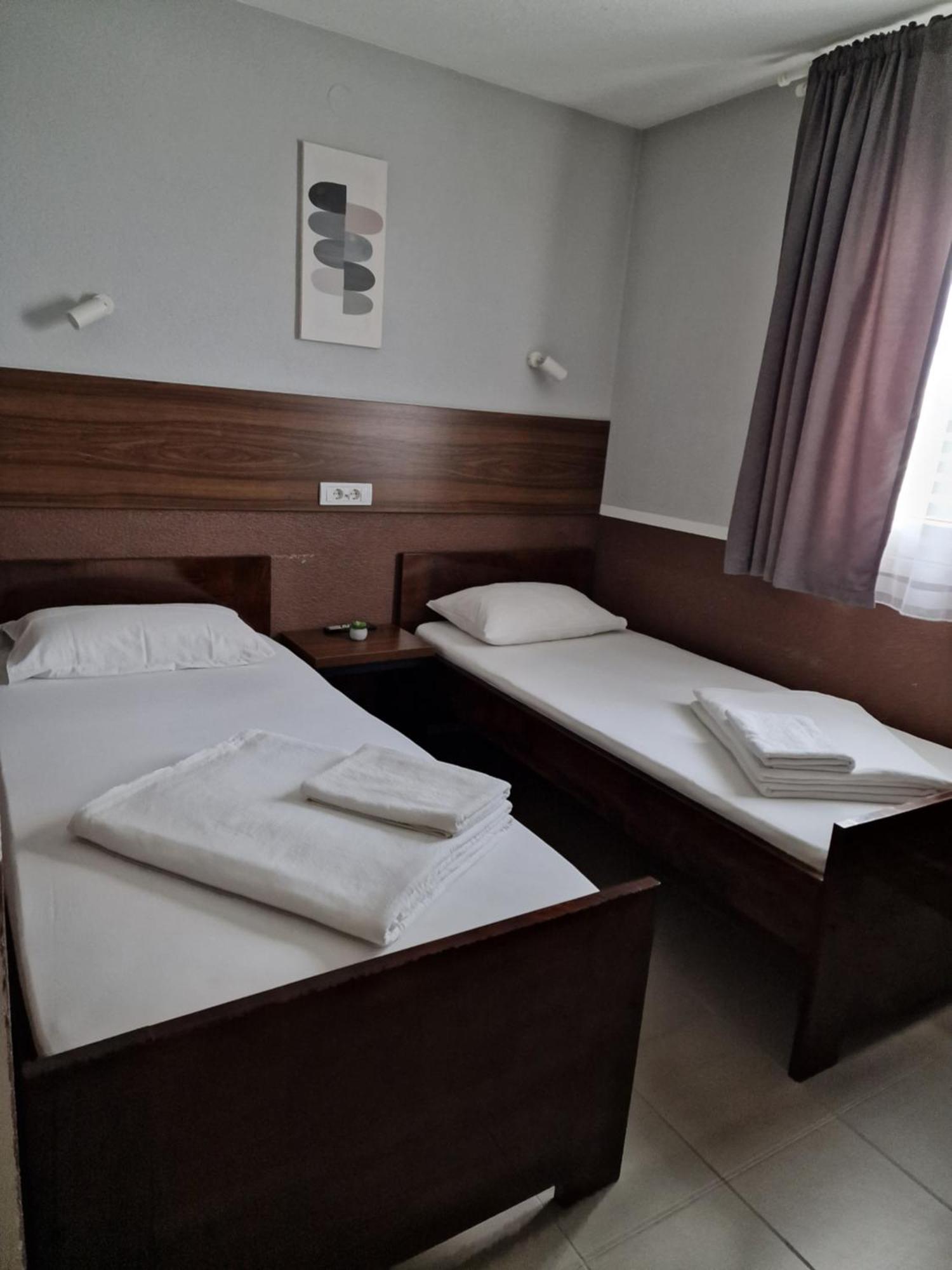 Hotel Djerdan Kraljevo Luaran gambar