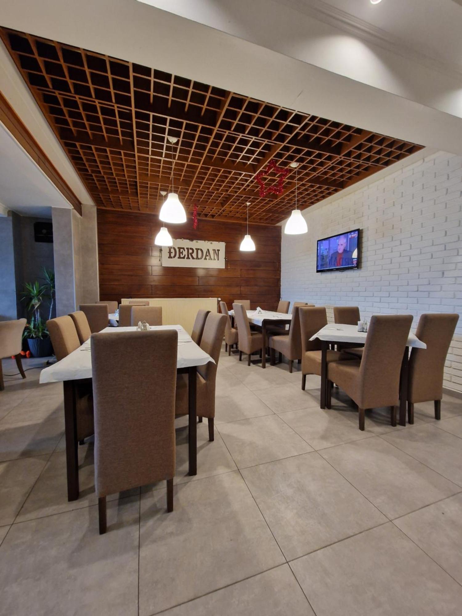 Hotel Djerdan Kraljevo Luaran gambar